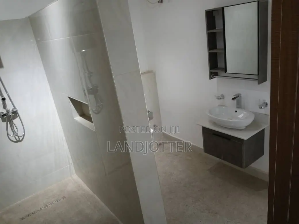 5bdrm Duplex in Landsjotter, Kado for sale in Kado