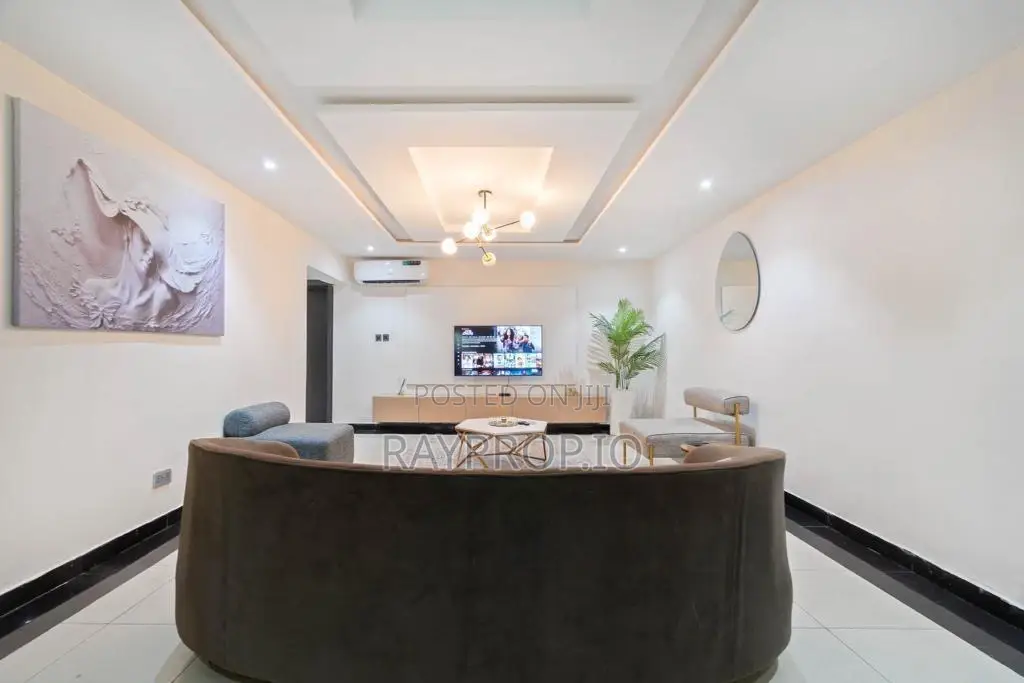 2 Bedroom Shortlet in Lekki Phase 1 in Lekki Phase 1