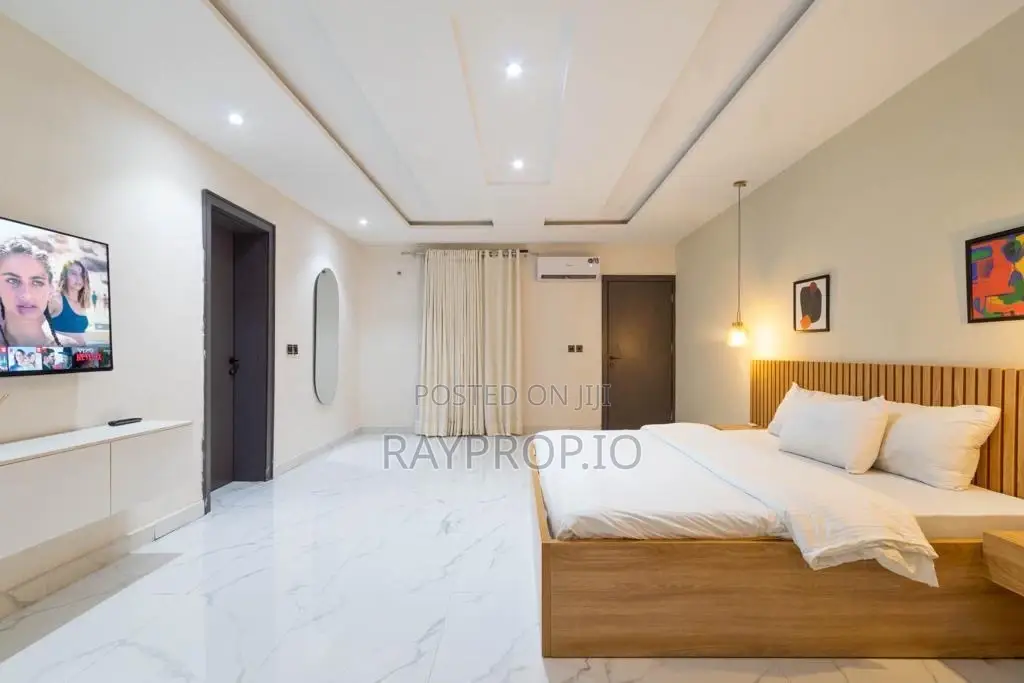 2 Bedroom Shortlet in Lekki Phase 1 in Lekki Phase 1