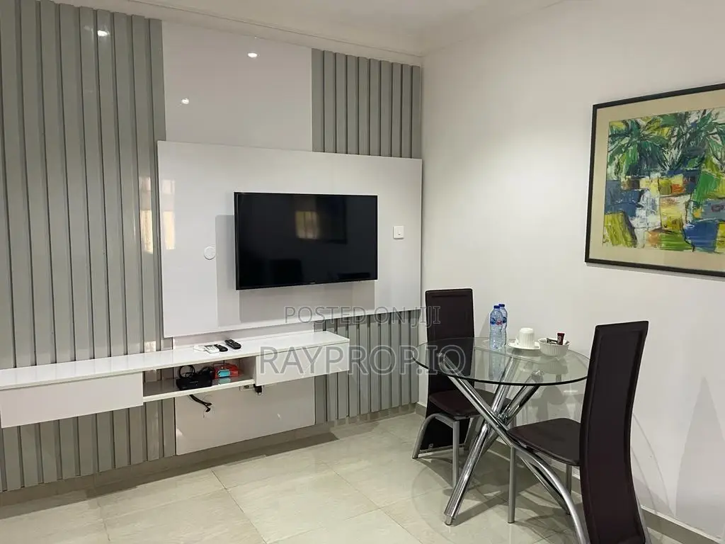 947060bu - 1 Bedroom Shortlet in Parkview Estate Ikoyi in Parkview Estate