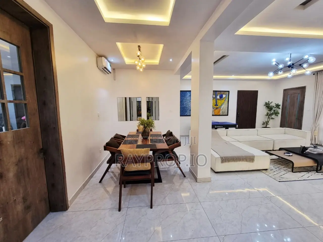 3 Bedroom Shortlet in Lekki Phase 1 in Lekki Phase 1