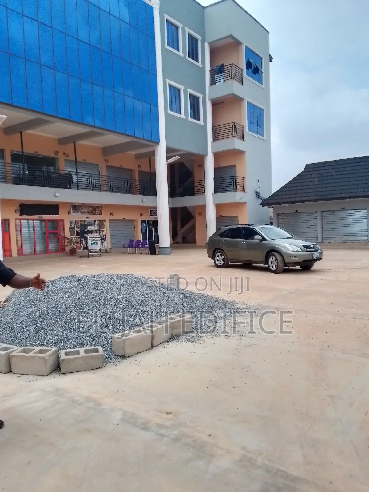Newly Built Shop Office Space for Rent at Elepe,Ikorodu in Ijede / Ikorodu
