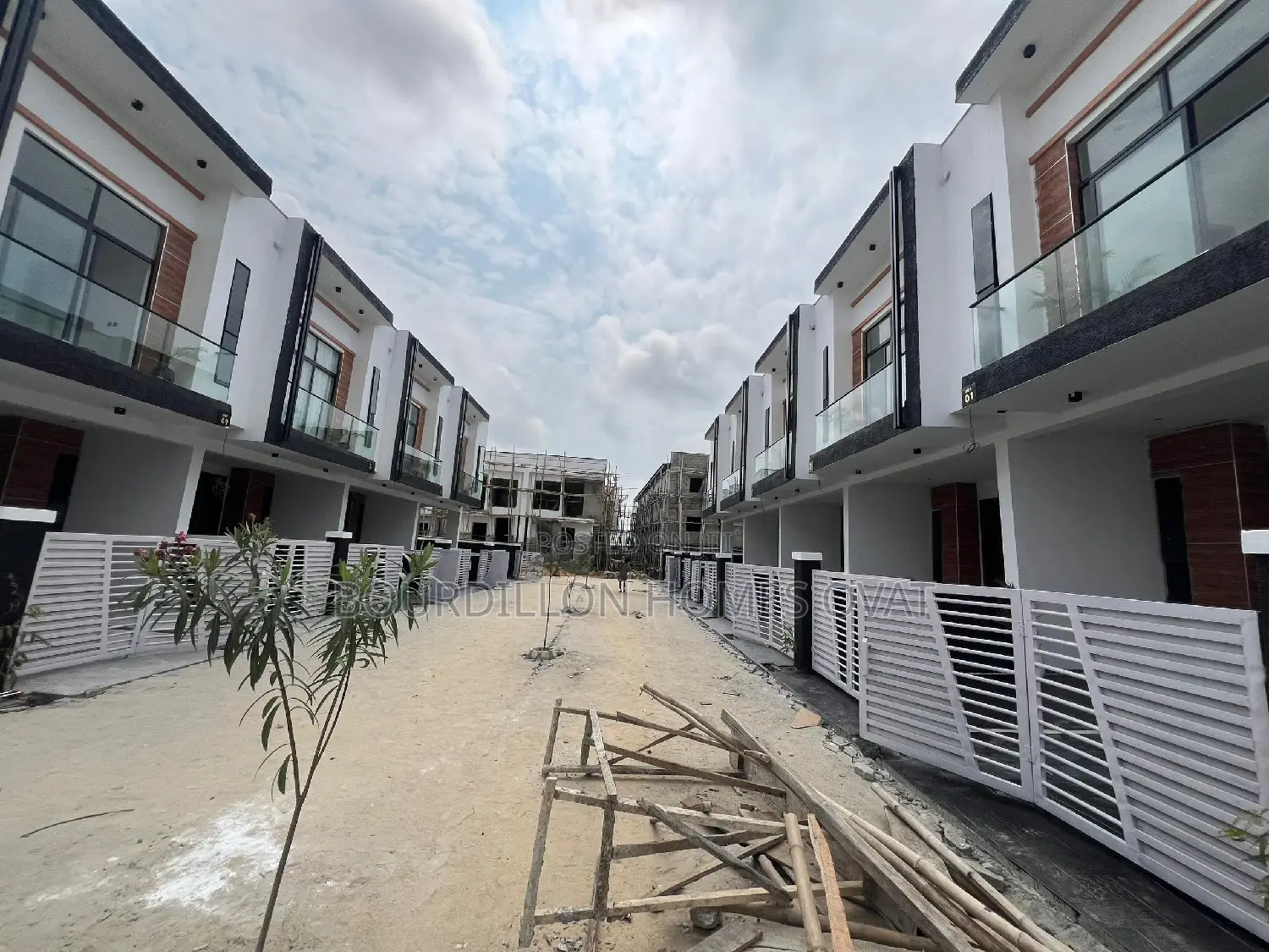 4bdrm Duplex in Lekki for sale in Lekki