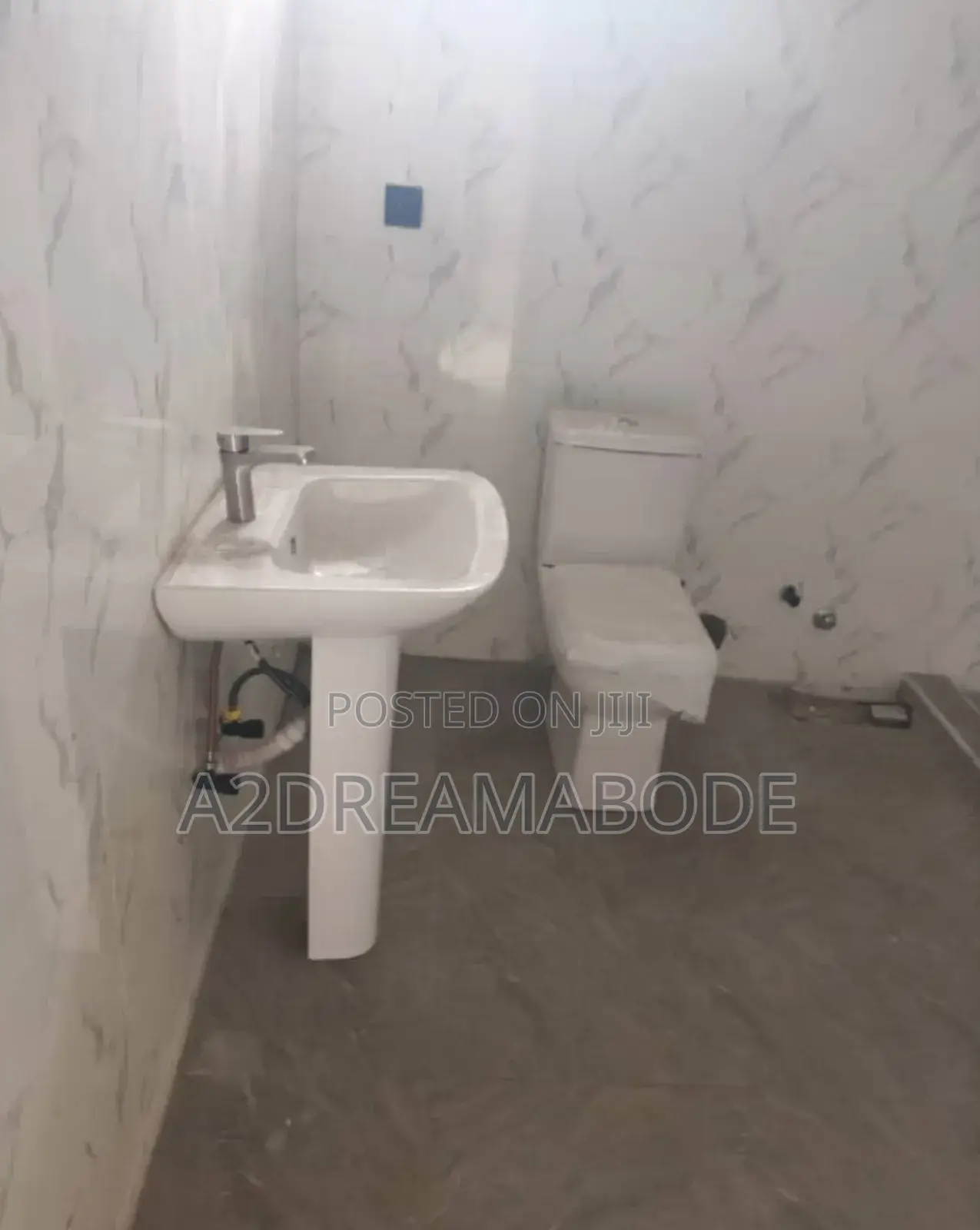 4bdrm Duplex in In An Estate, Ikeja for sale in Ikeja