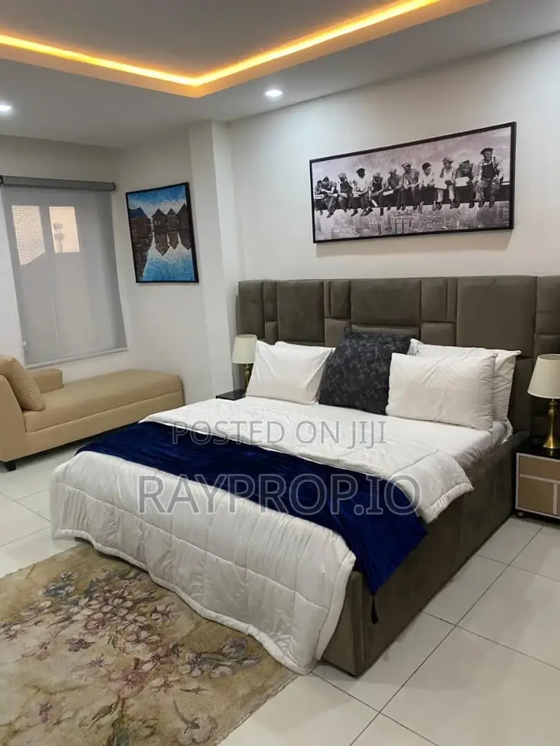 763757ll - 3 Bedroom Shortlet in Ikate Lekki in Ikate