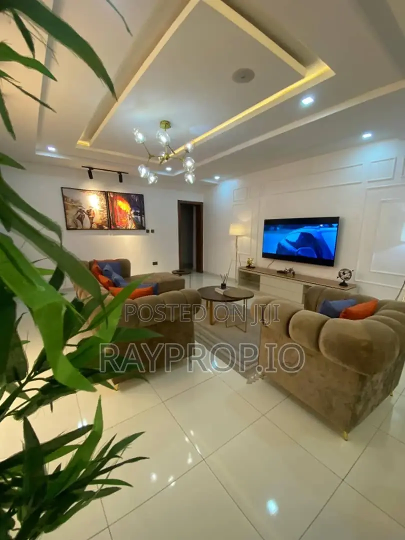 763757ll - 3 Bedroom Shortlet in Ikate Lekki in Ikate