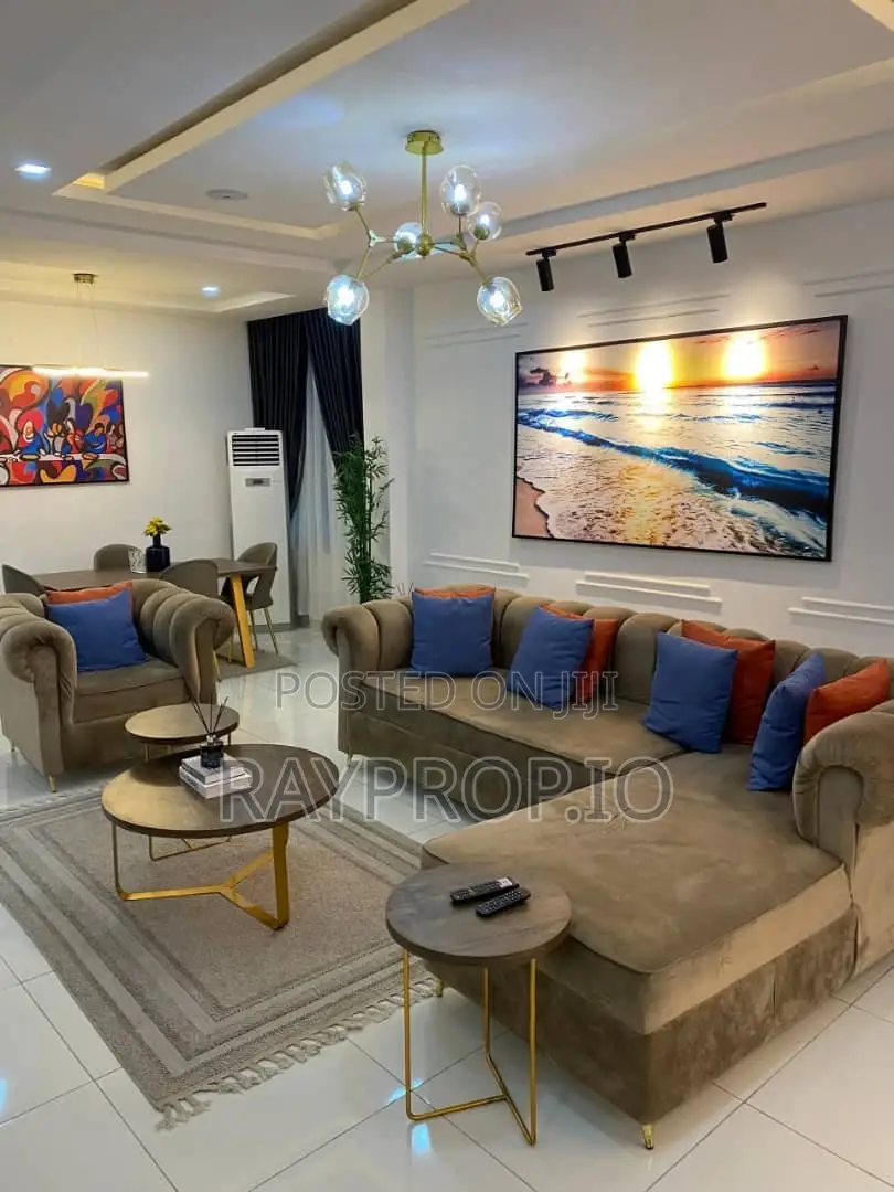 763757ll - 3 Bedroom Shortlet in Ikate Lekki in Ikate