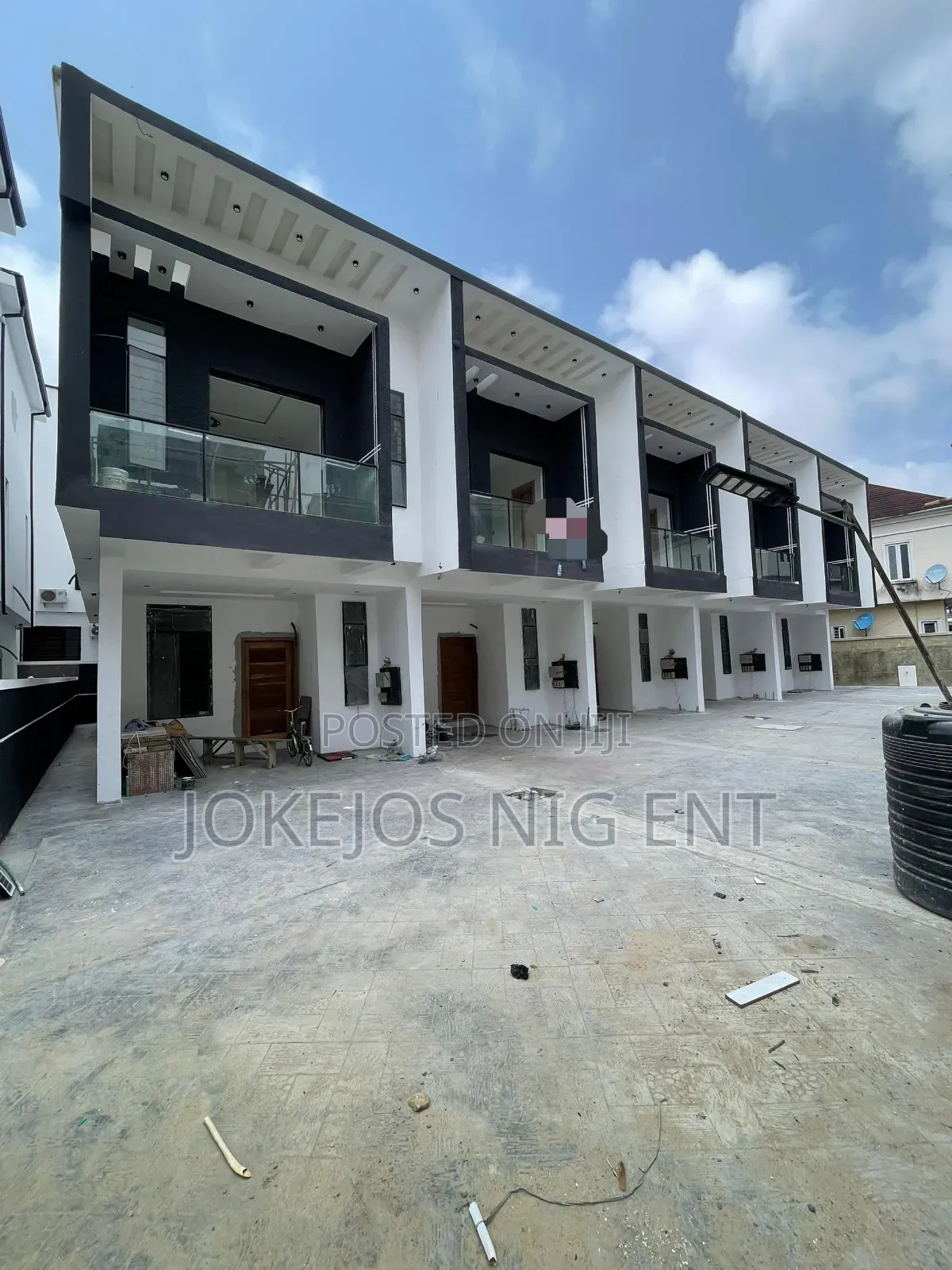 4bdrm Townhouse/Terrace in Chevron for sale in Chevron