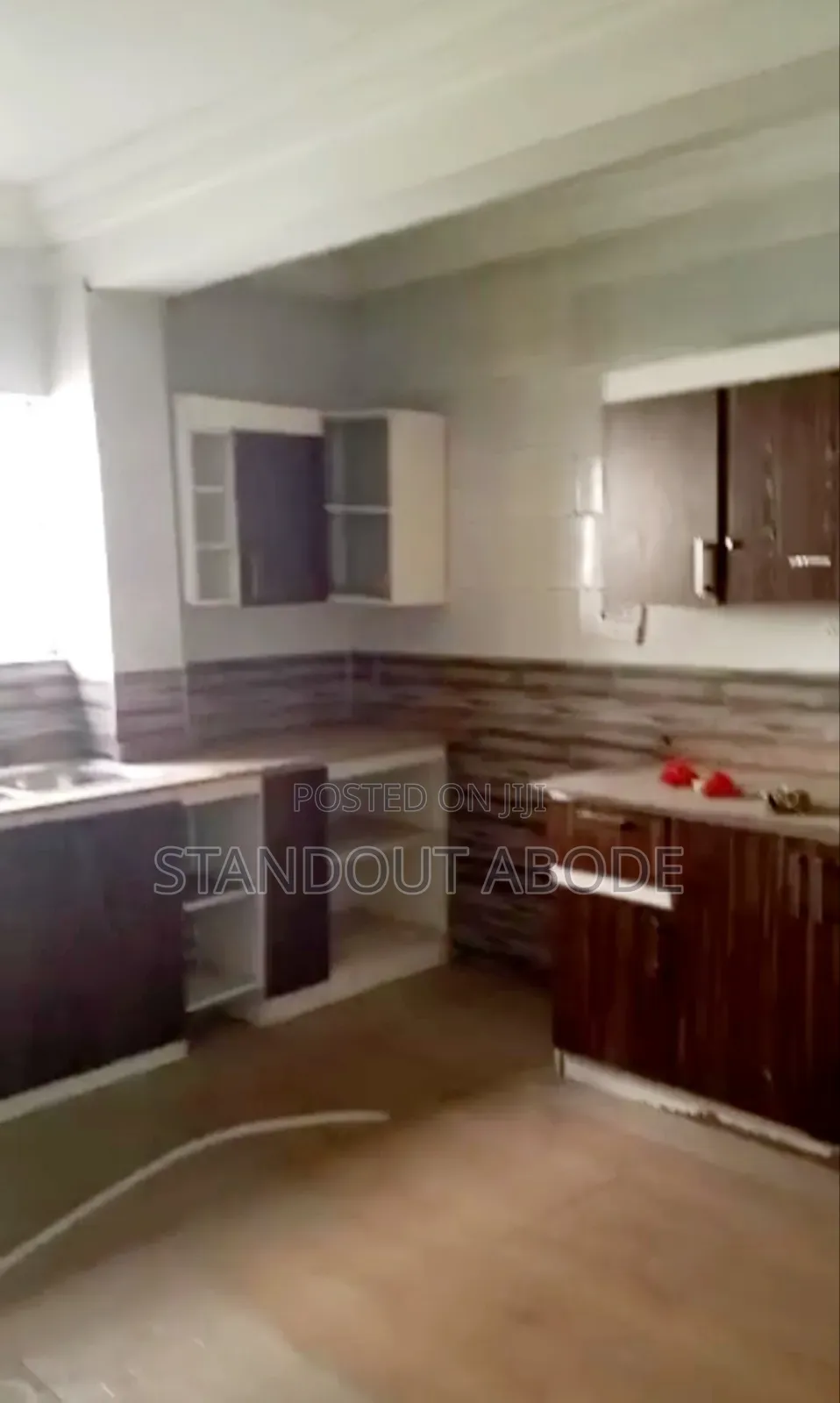 2bdrm Block of Flats in Allen Avenue for sale in Allen Avenue