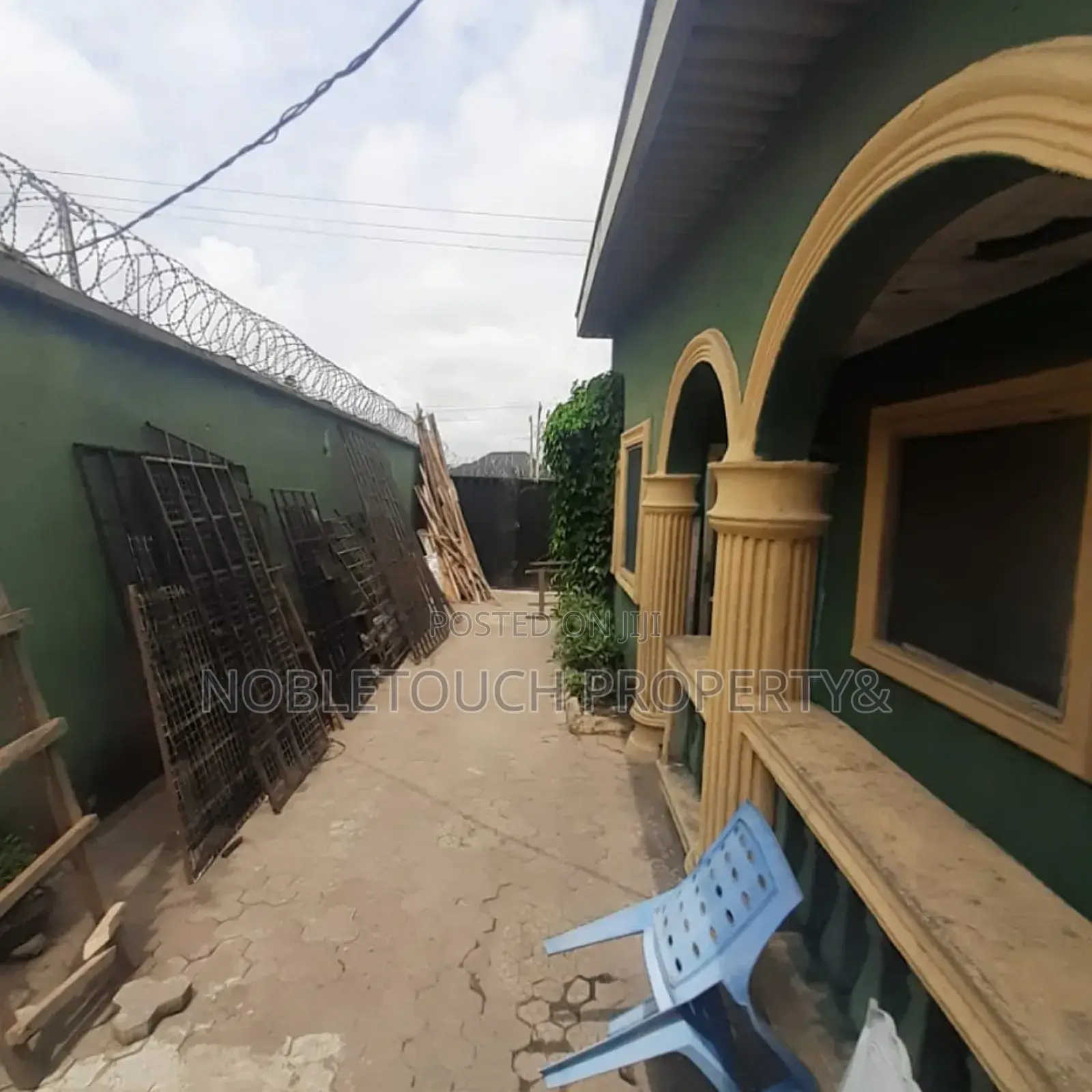 3bdrm Bungalow in Amuwo Odofin Festac for sale in Festac