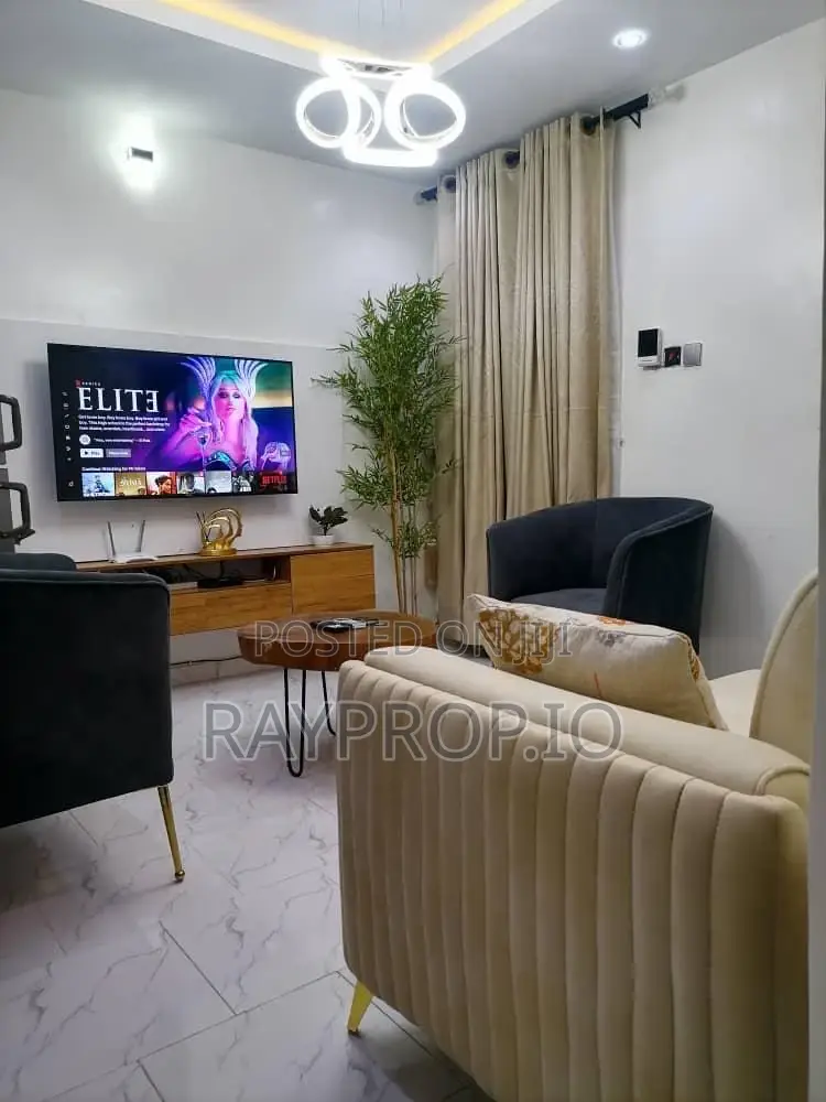 1 Bedroom Shortlet in Onike Yaba in Onike