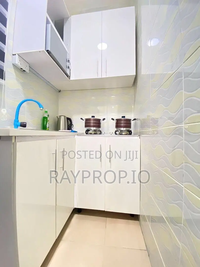 140671tg - 1 Bedroom Shortlet in Yaba in Sabo / Yaba