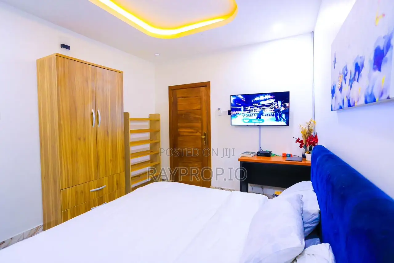 2 Bedroom Shortlet in Yaba in Sabo / Yaba