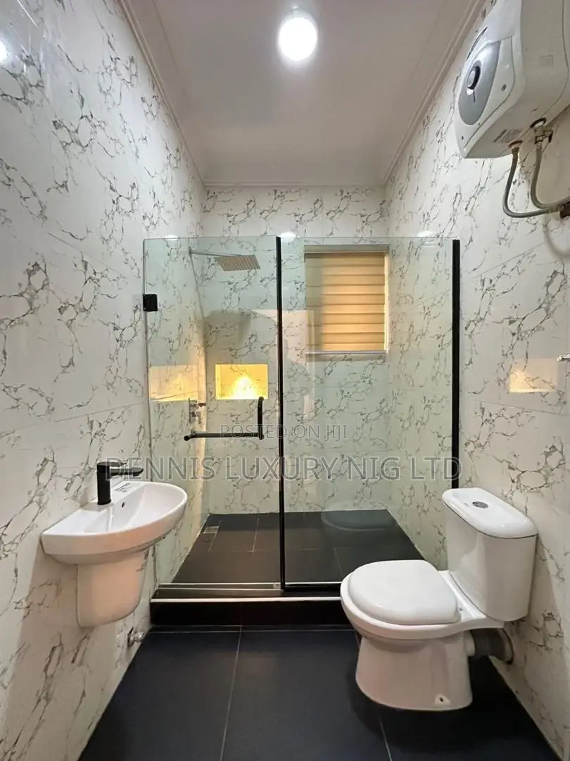 Short Let in Lekki / Ikoyi — Studio, 1br, 2br | Daily Weekly in Lekki Phase 1