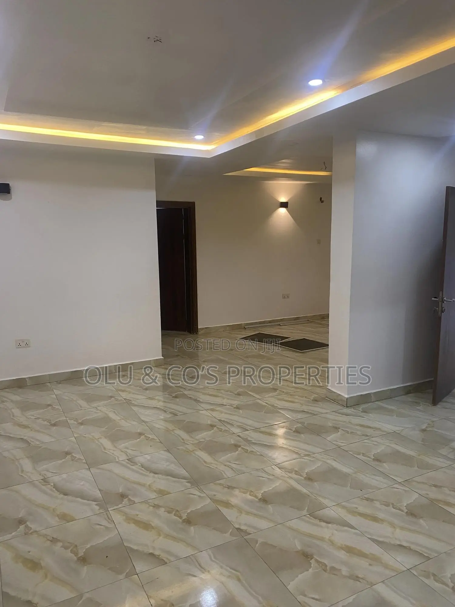 3bdrm Townhouse / Terrace in Mabushi for rent in Mabushi