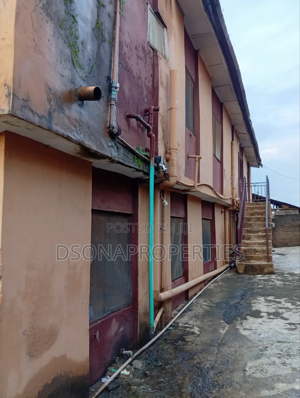 2bdrm Block of Flats in Olufunsho Adeyeye, Ifo for sale in Ifo