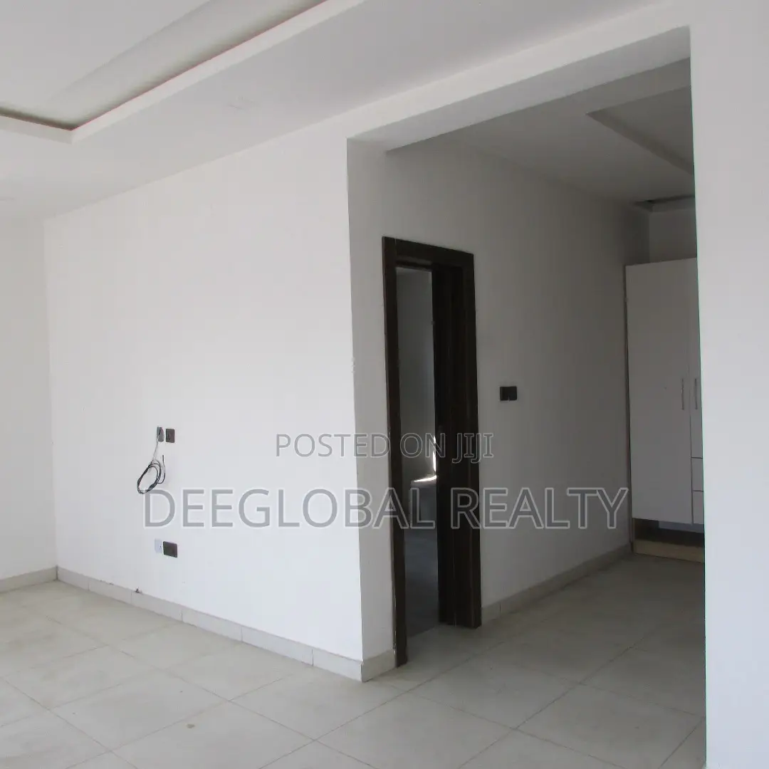 4bdrm Townhouse/Terrace in Chevron for sale in Chevron