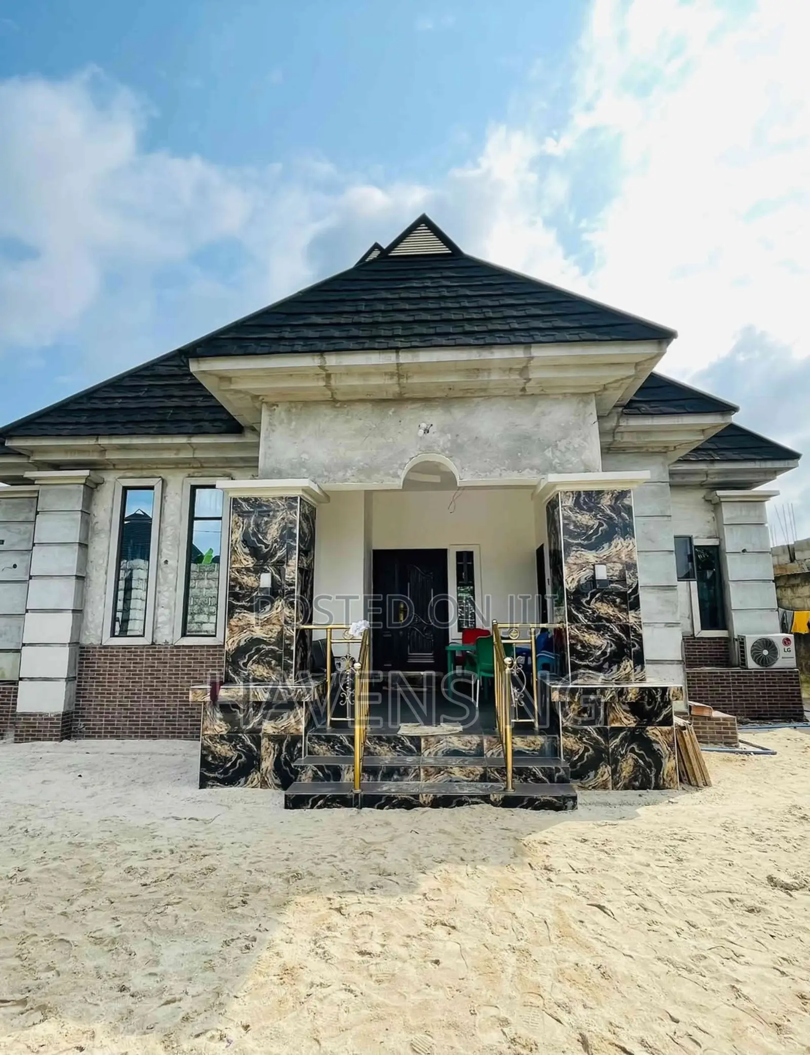 4bdrm Bungalow in Obio-Akpor for sale in Obio-Akpor