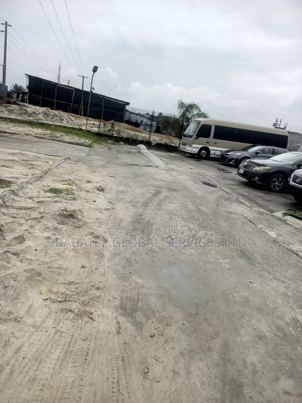 Car Space Available for Business Partnership in Ibeju