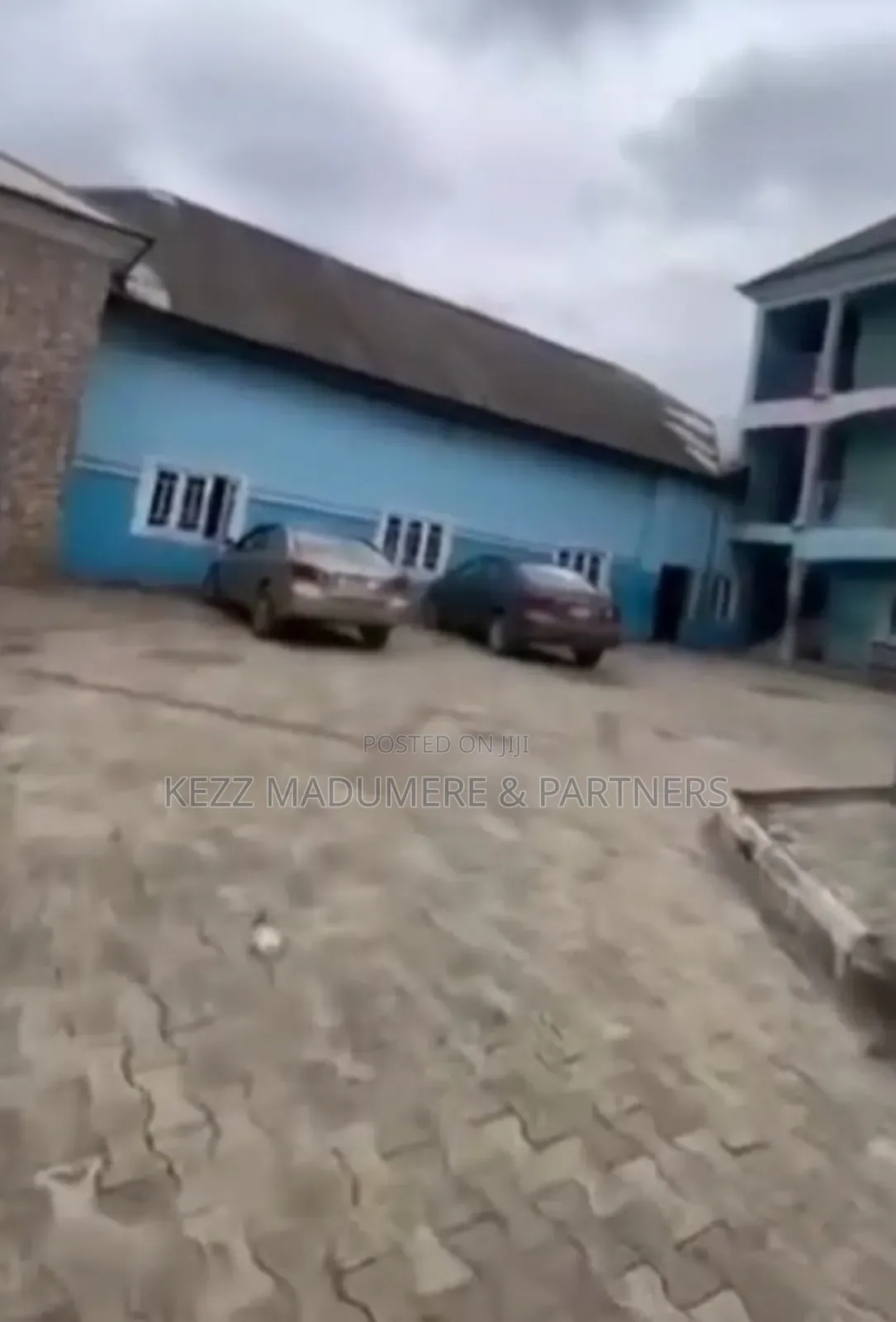 For Sale : Functional School At Off Sars Road , Rumuaghulu,Ph in Port-Harcourt