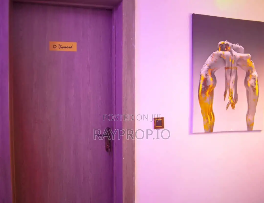 652620ul - 5 Bedroom Shortlet in Ikeja Gra in Ikeja GRA