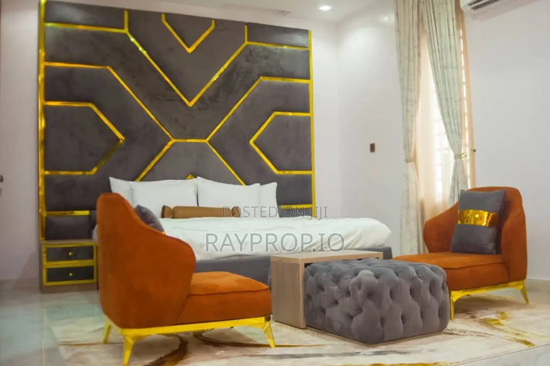 652620ul - 5 Bedroom Shortlet in Ikeja Gra in Ikeja GRA