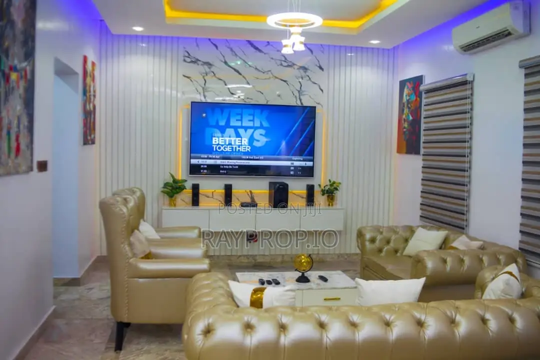 652620ul - 5 Bedroom Shortlet in Ikeja Gra in Ikeja GRA