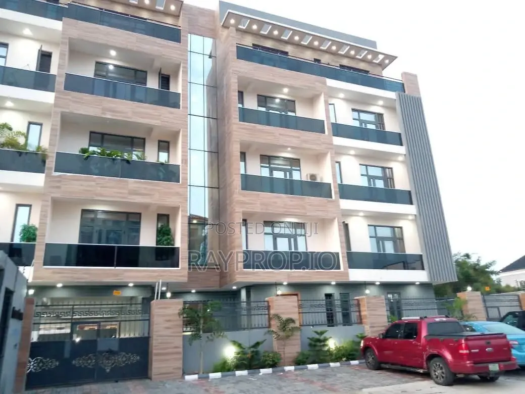 Studio Shortlet in Lekki in Lekki Phase 1