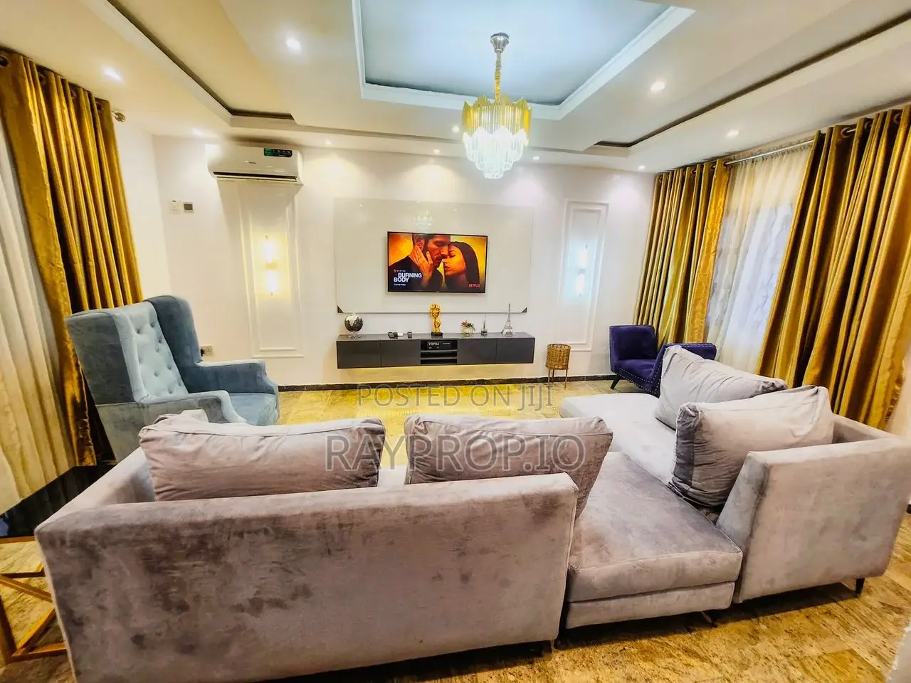 4 Bedroom Shortlet in Magodo in GRA Phase 1