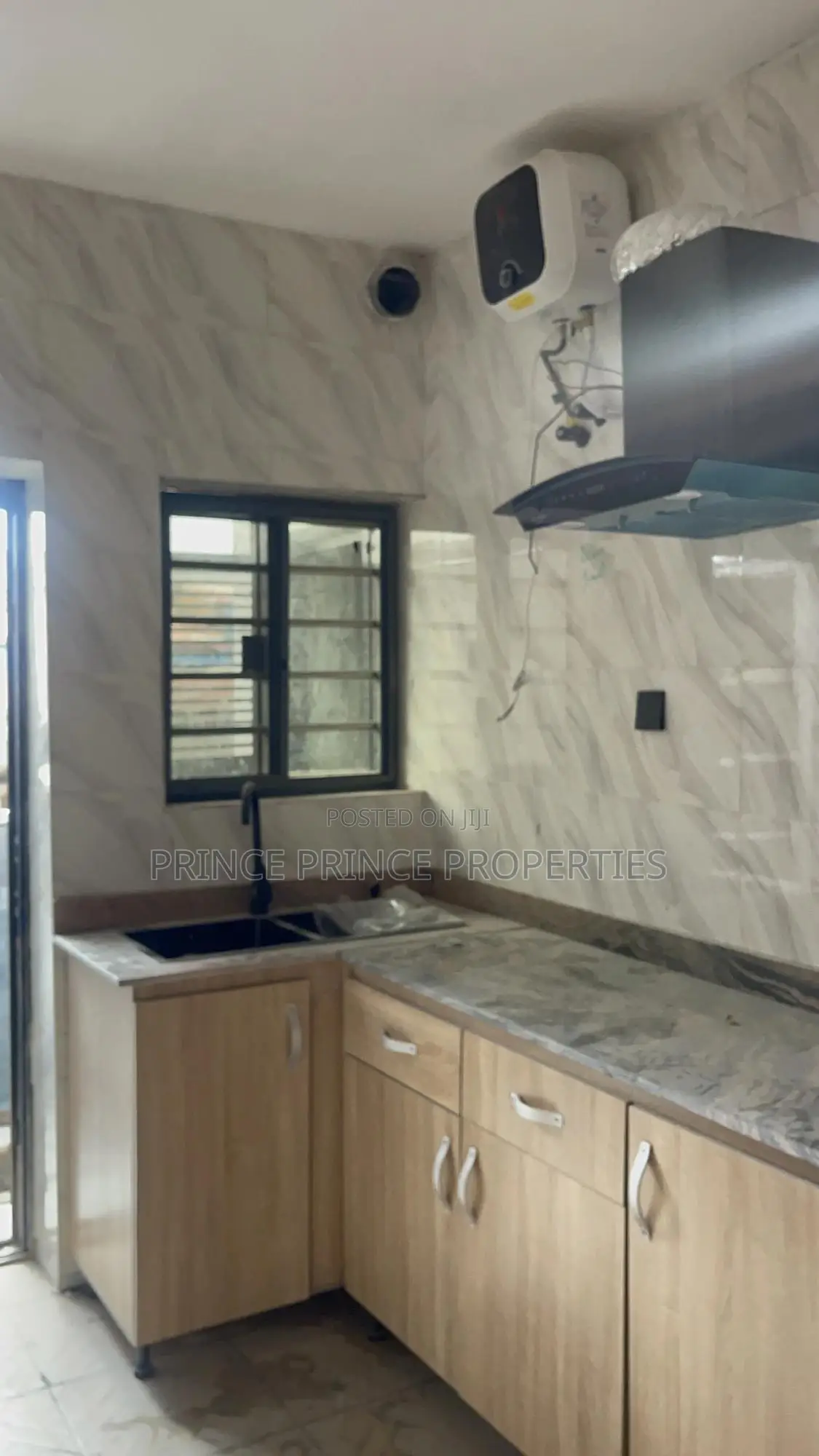 Furnished 2bdrm Block of Flats in Surulere for rent in Surulere