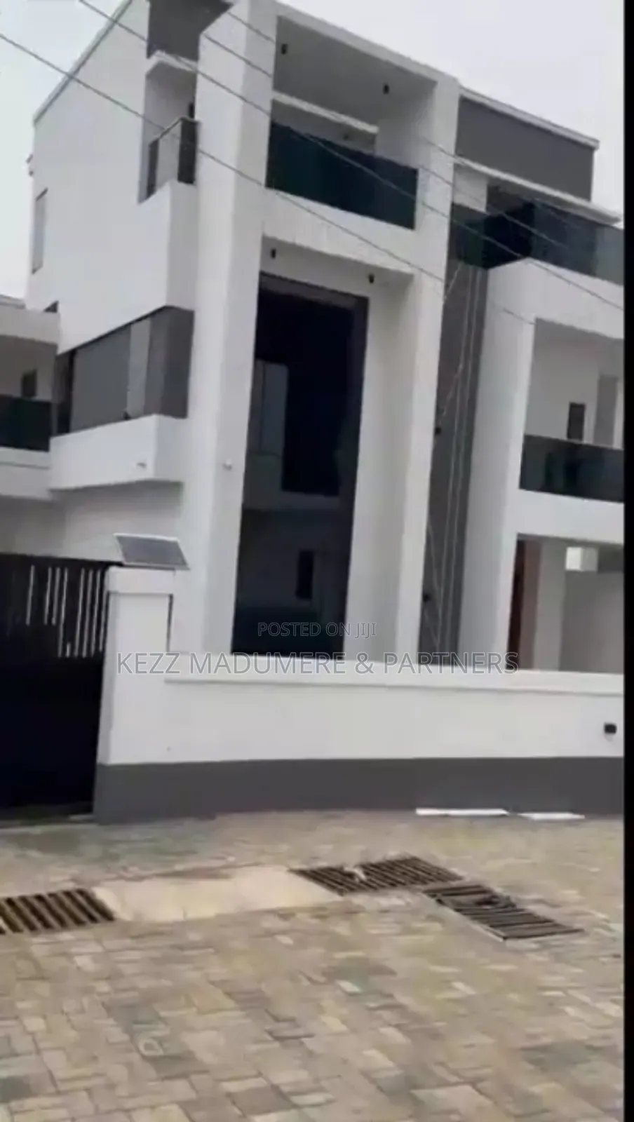 4bdrm Duplex in Independence Layout, for sale in Enugu