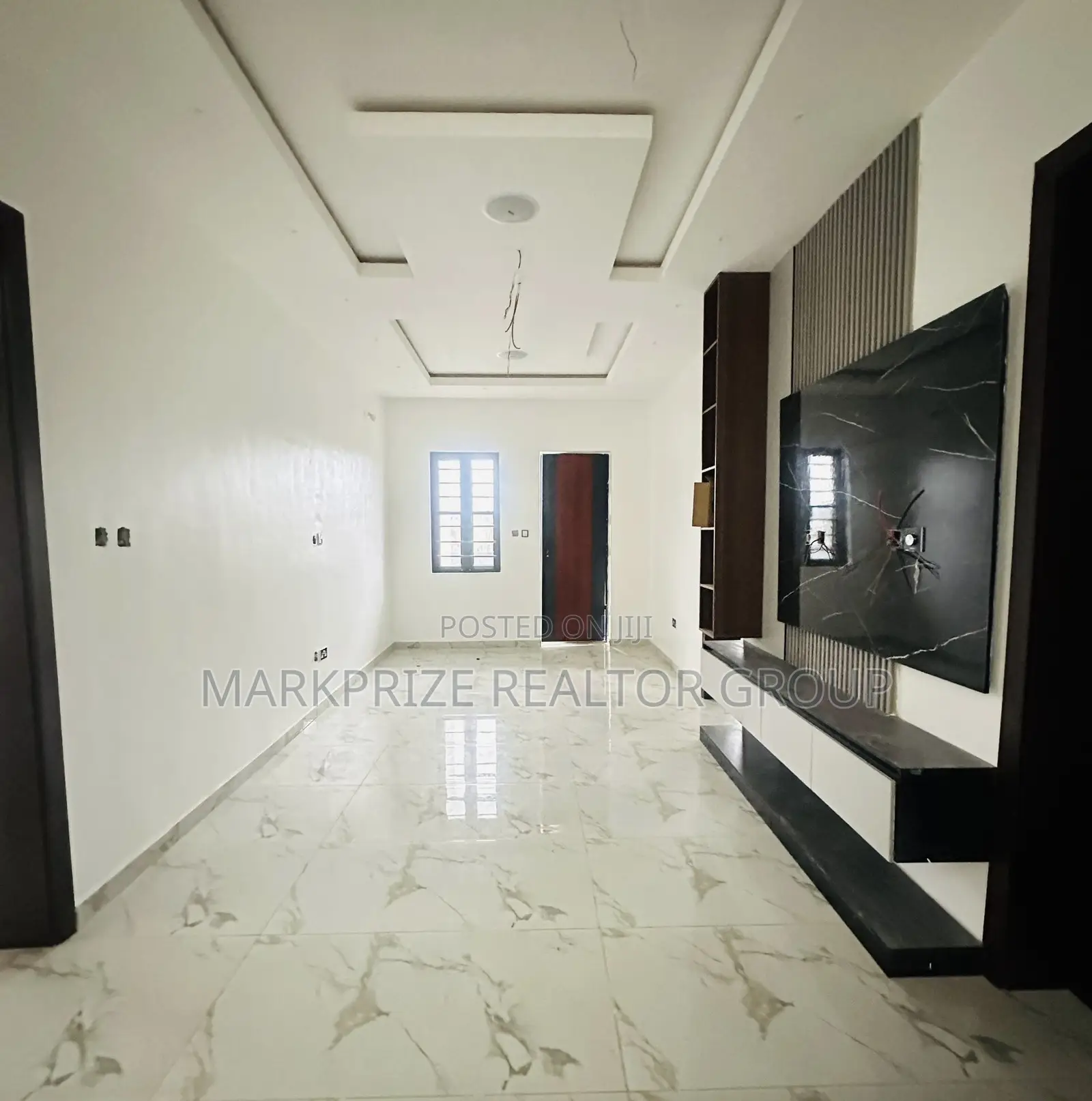 4bdrm Duplex in Surulere Lagos for sale in Surulere