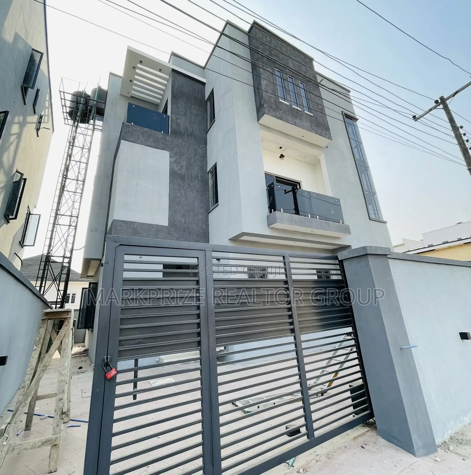 5bdrm Duplex in Ogudu Gra 2 Lagos for sale in Ogudu GRA