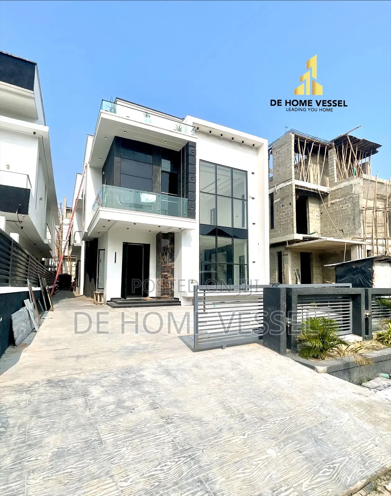5bdrm Duplex in Lekki for sale in Lekki