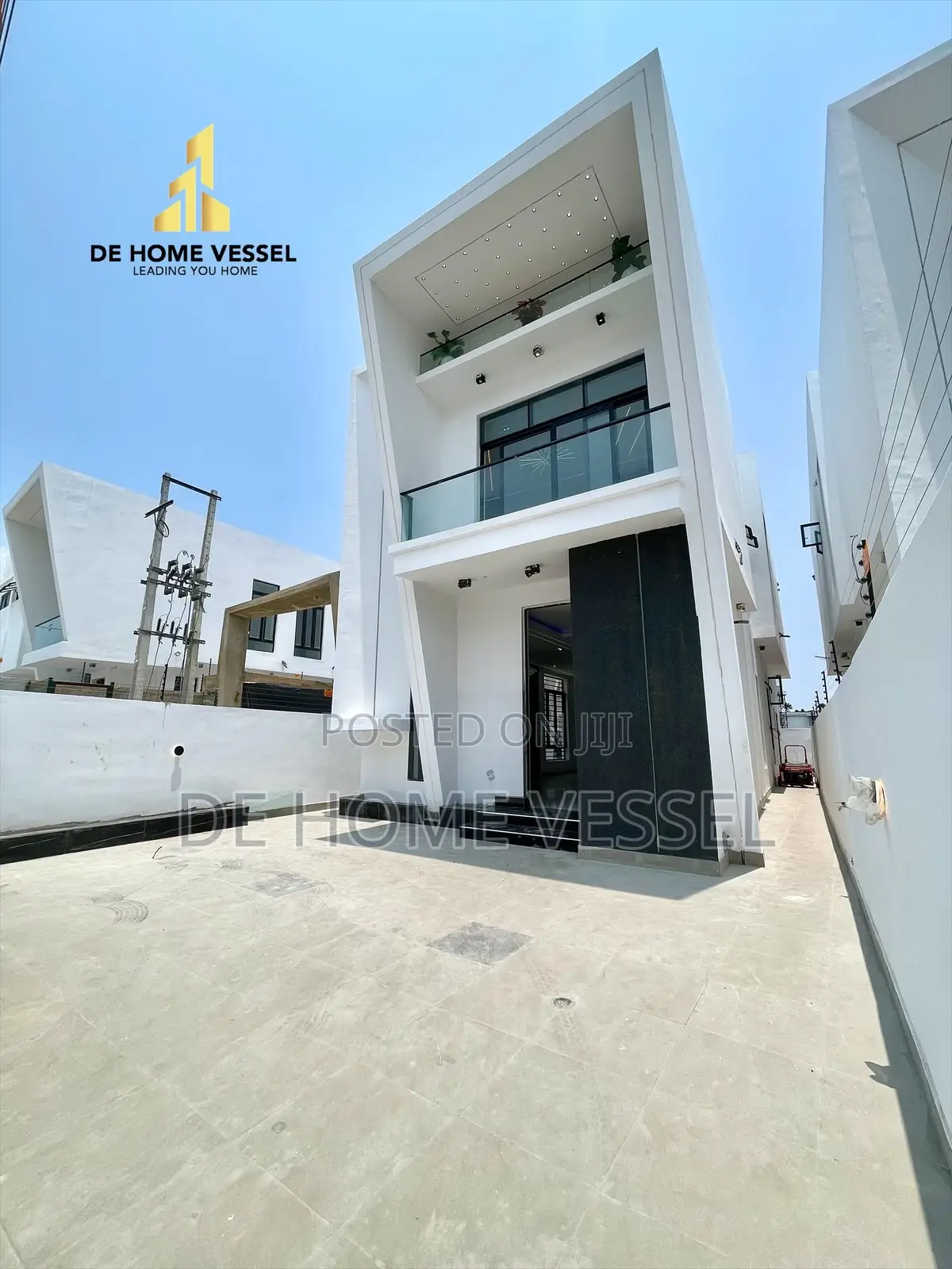 4bdrm Duplex in Lekki for sale in Lekki