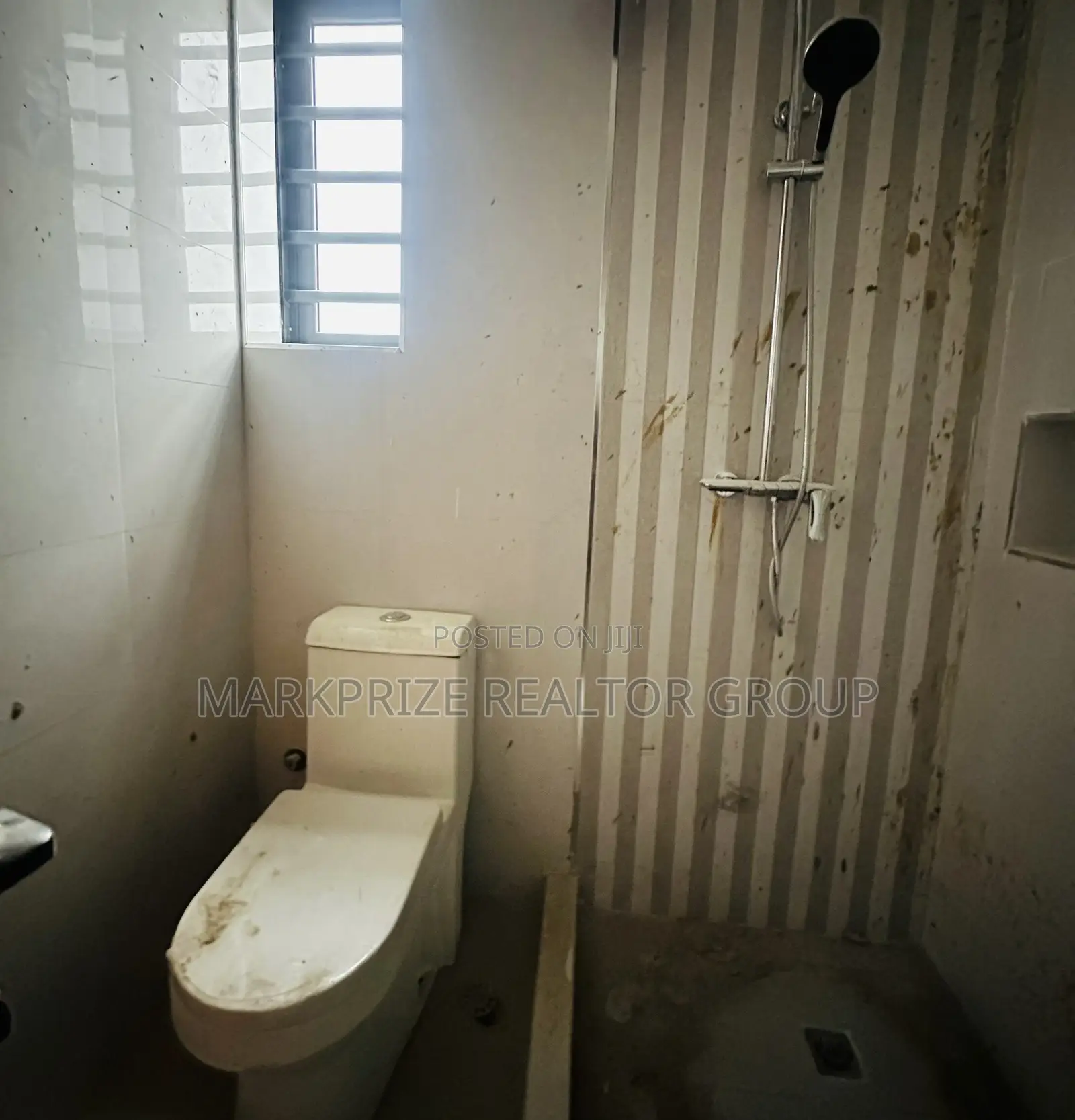 5bdrm Duplex in Adeniyi Jones Ikeja for sale in Adeniyi Jones