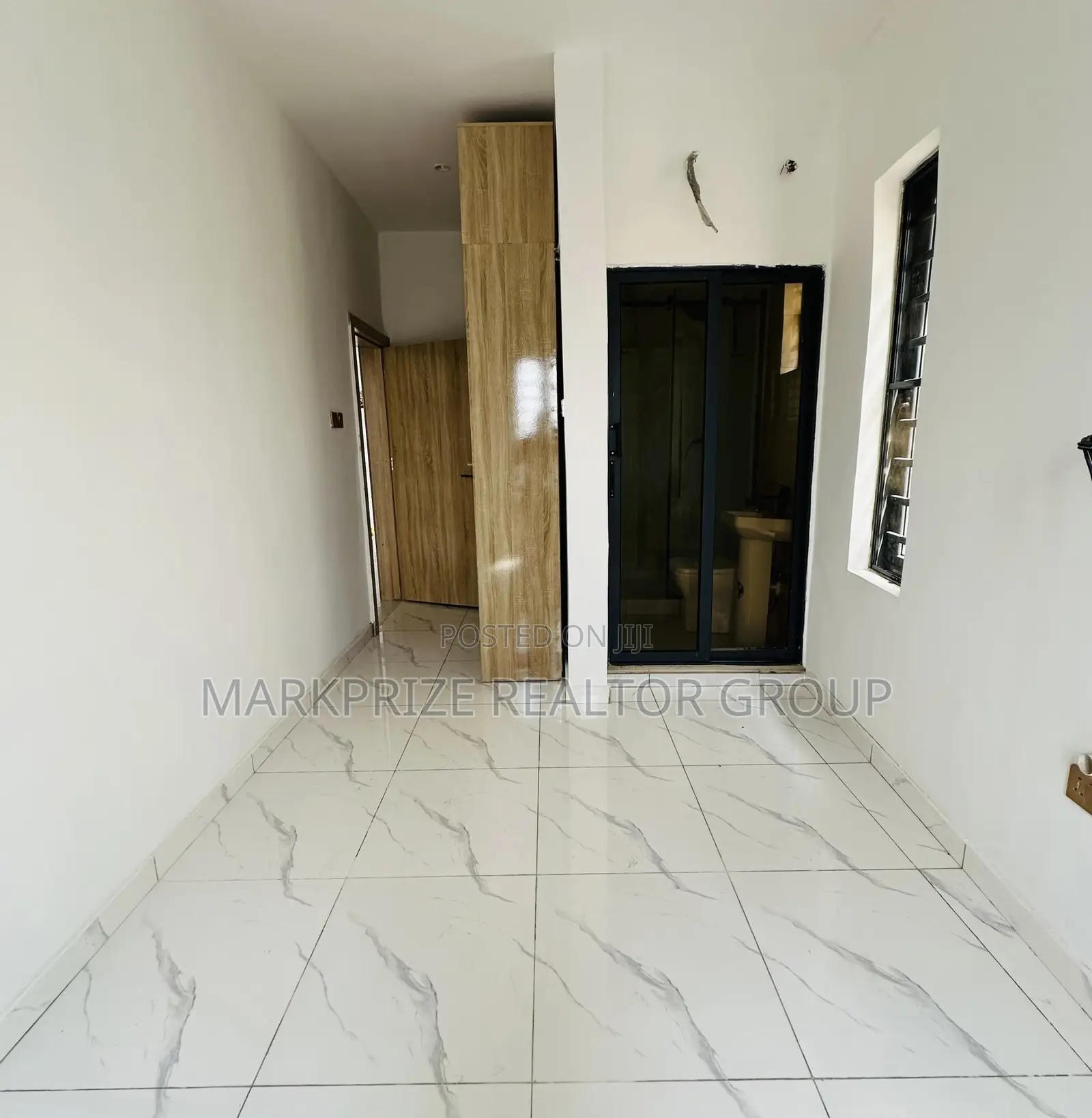 3bdrm Duplex in Omole Phase 2 for sale in Omole Phase 2