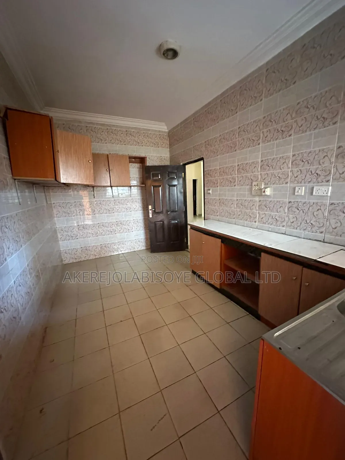 3bdrm Apartment in In An Estate Beside for rent in Life Camp