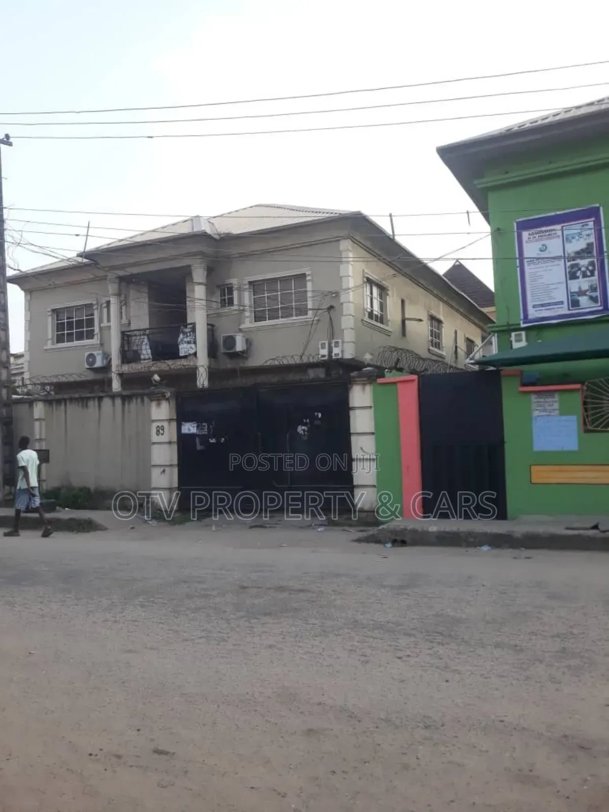 8bdrm Block of Flats in Ebute Metta for sale in Ebute Metta
