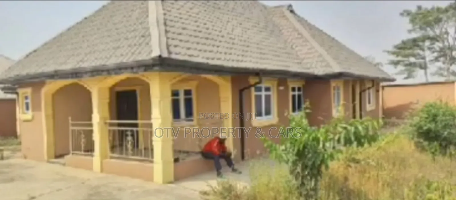 3bdrm Bungalow in Odo Ona for sale in Odo Ona