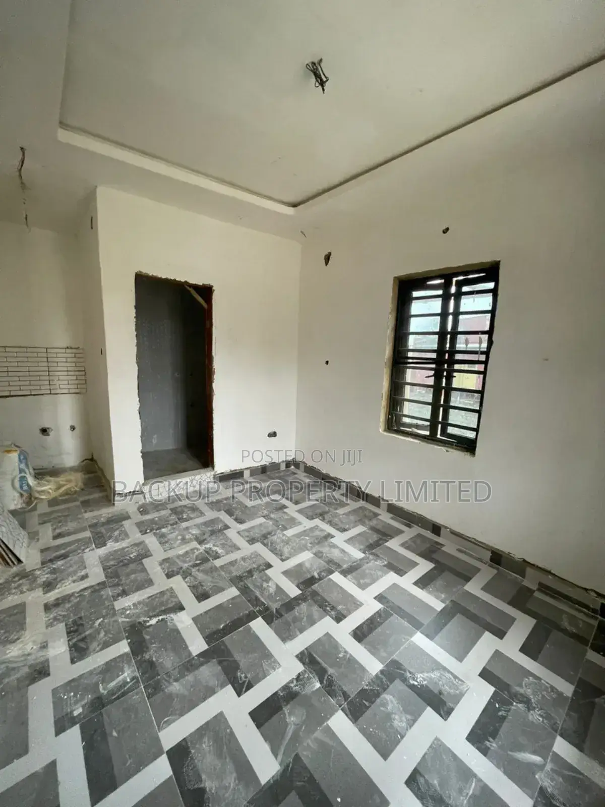 Studio Apartment in Onike Yaba for sale in Onike