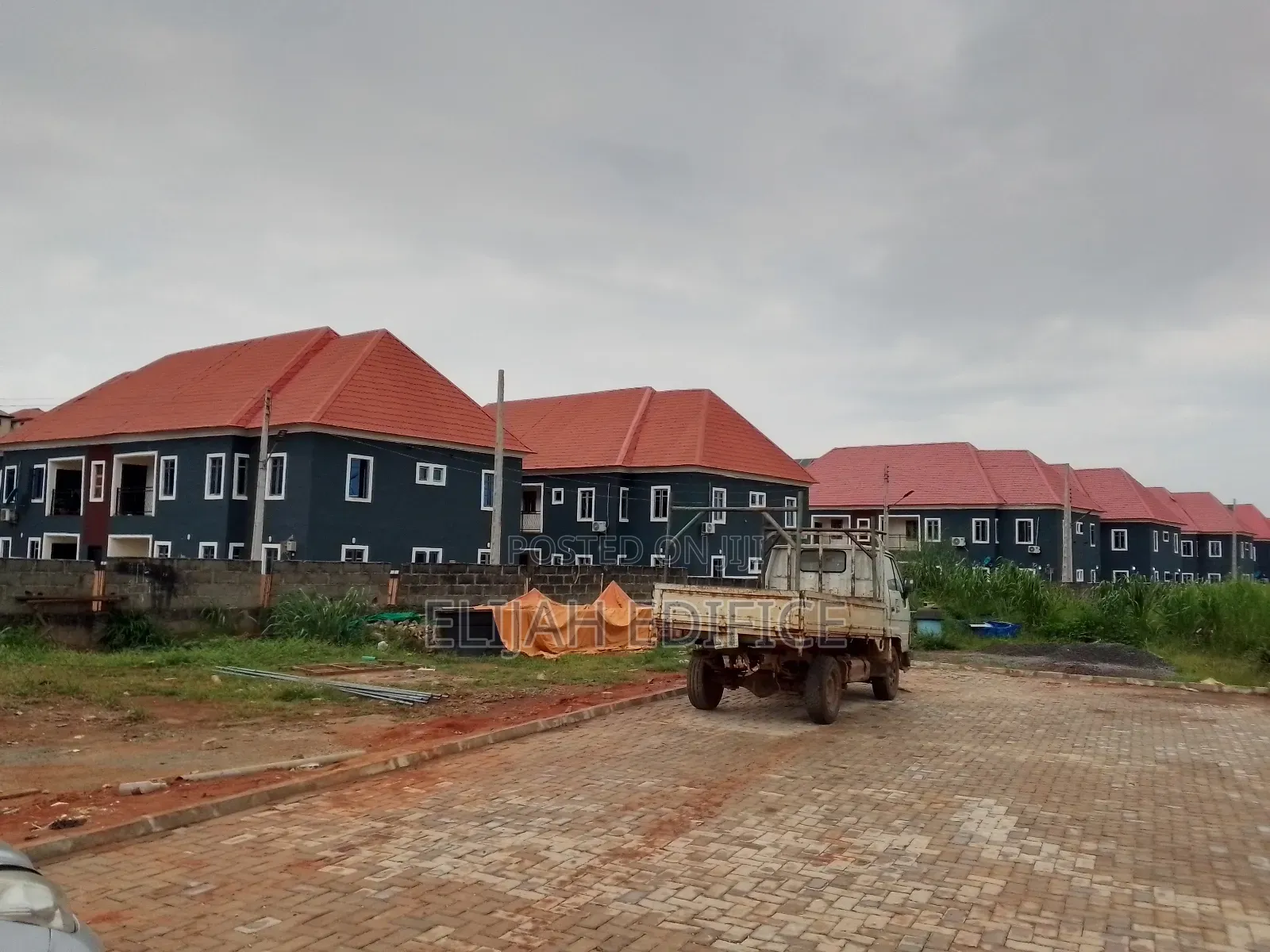 Furnished 3bdrm Block of Flats in Wiltop Omitoro, Ijede / Ikorodu in Ijede / Ikorodu