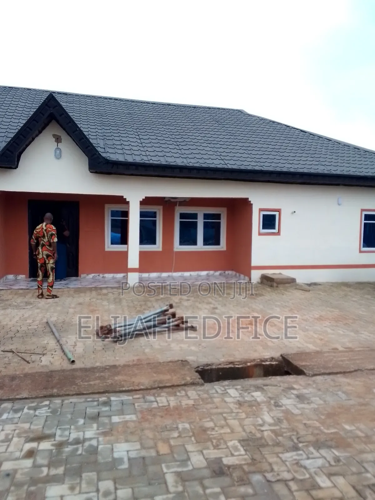 Furnished 2bdrm Block of Flats in Wiltop Omitoro, Ijede / Ikorodu in Ijede / Ikorodu