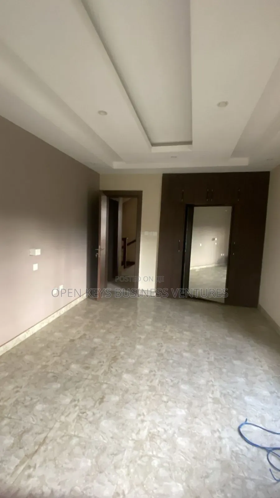 Furnished 5bdrm Duplex in Onireke Gra, Jericho for sale in Jericho