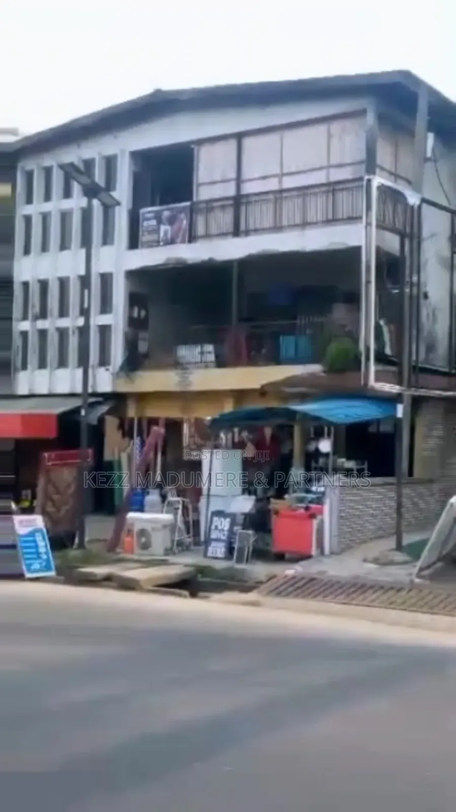 For Sale : 2 Storey Building at Okigwe Road, Aba, Abia State in Aba North