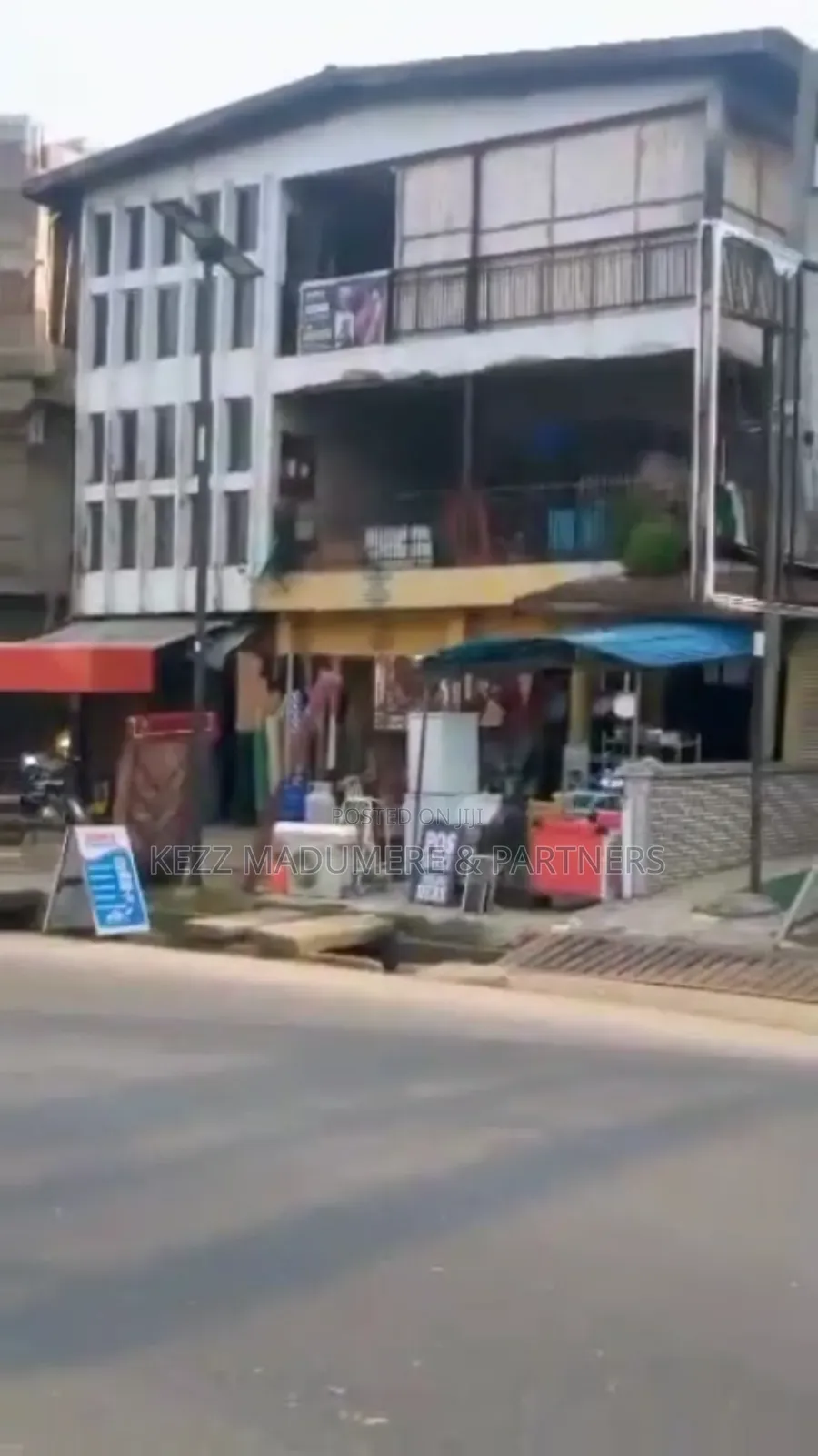 For Sale : 2 Storey Building at Okigwe Road, Aba, Abia State in Aba North