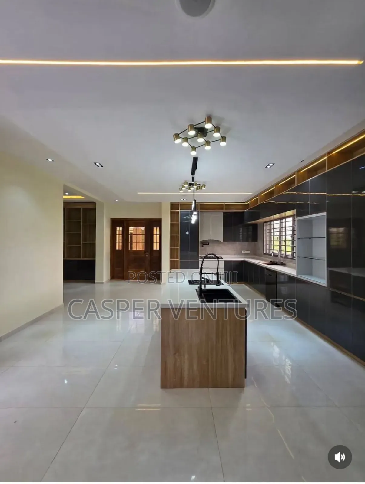 5bdrm House in Addo, Ado / Ajah for sale in Ado / Ajah