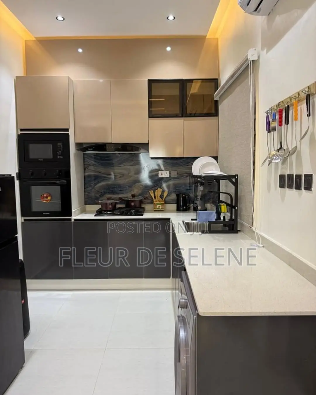 3bdrm Duplex in Lekki Expressway for sale in Lekki Expressway