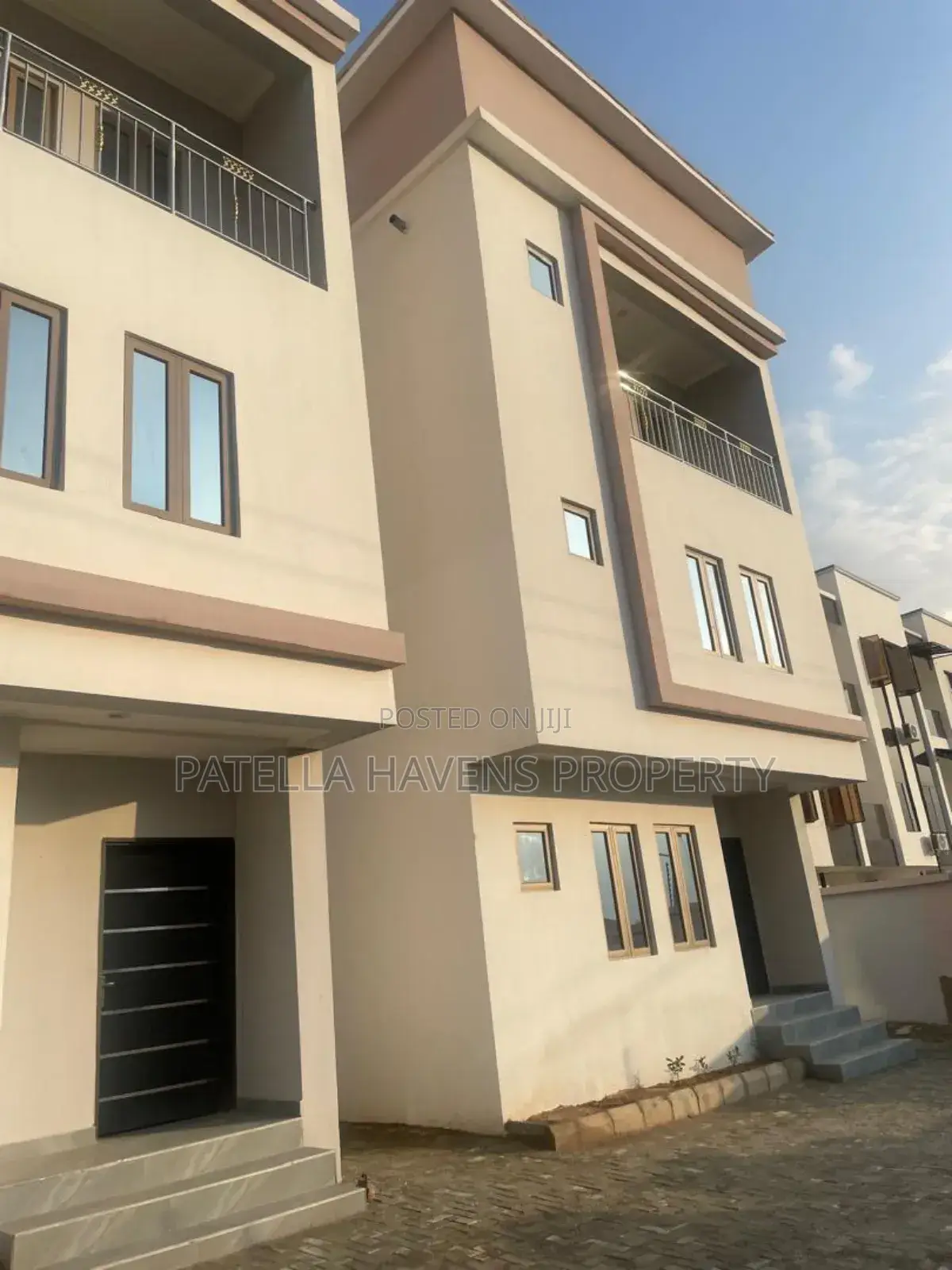 5bdrm Duplex in Katampe (Main) for sale in Katampe (Main)