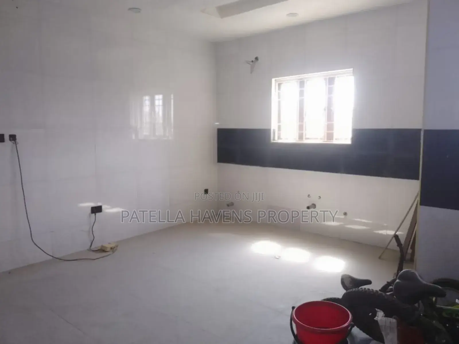 4bdrm Duplex in Lugbe District for sale in Lugbe District